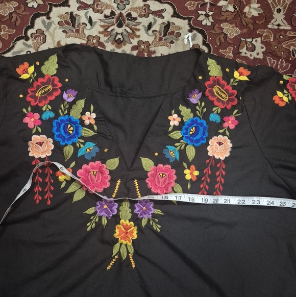 Embroidered Black Floral Women's Top - Picture 11 of 11